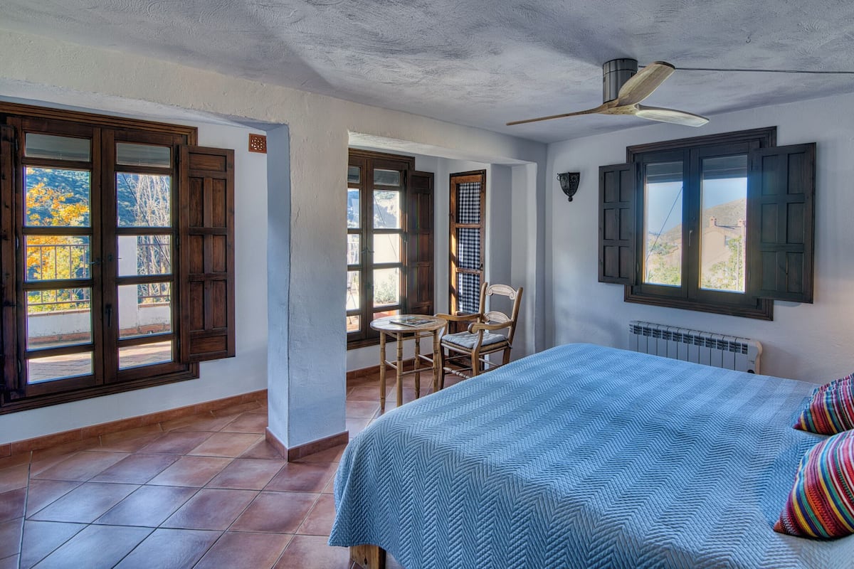 Panoramic Double or Twin Room | Hypo-allergenic bedding, laptop workspace, soundproofing