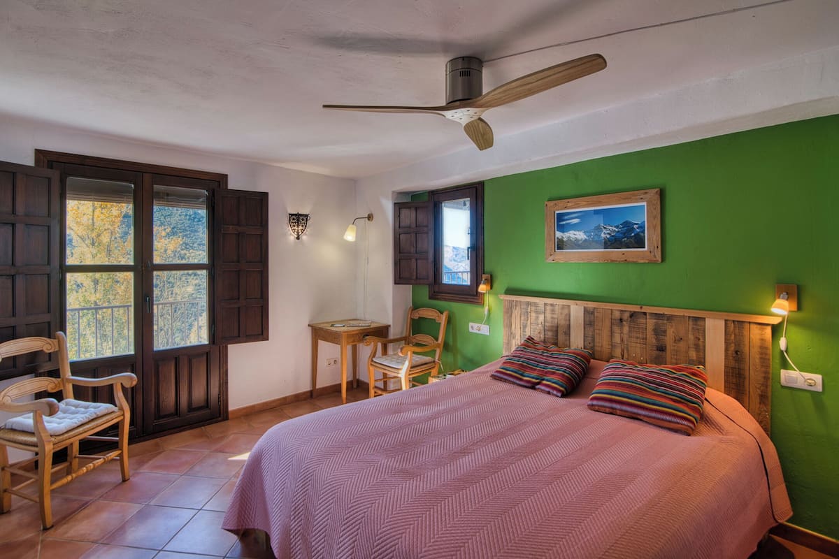 Panoramic Double Room | Hypo-allergenic bedding, laptop workspace, soundproofing