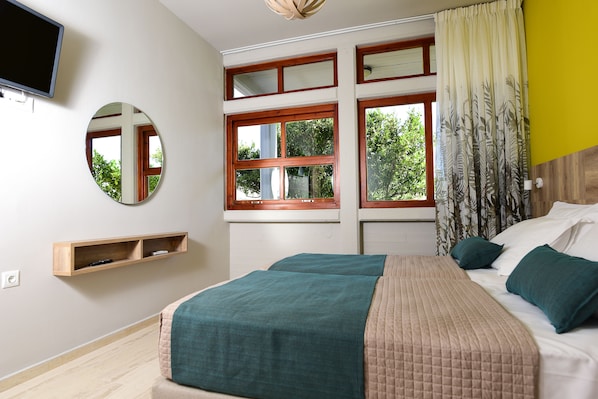 Family Apartment, Mountain View