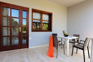 Family Apartment, Mountain View | Terrace/patio