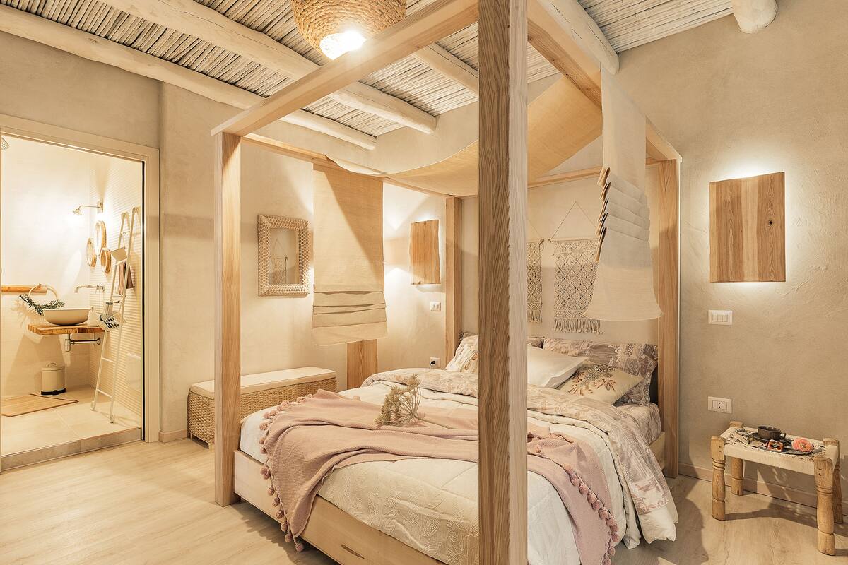 Standard Room, 1 Katil Ratu (Queen) | Gebar bulu kapas, meja, kalis bunyi, katil bayi/kot (percuma) 