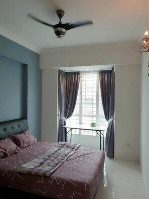 3 bedrooms, iron/ironing board, WiFi, bed sheets