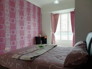 3 bedrooms, iron/ironing board, WiFi, bed sheets - Sea view summer cottage (George Town)