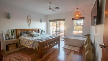 4 bedrooms, Internet, bed sheets