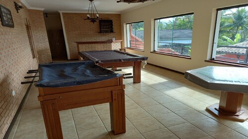 Excellente maison pour le plaisir et la détente !!! 