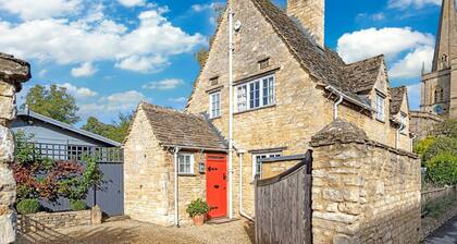 Church Cottage, Burford, Cotswolds - vuodepaikkoja 6 vierasta 3 makuuhuonetta