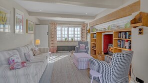 TV, fireplace, stereo