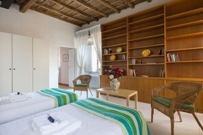 1 chambre, accès Internet, draps fournis