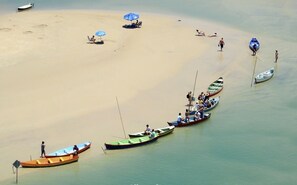 Beach - GUARD BEACH HOUSE PARADISE ON EARTH (palhoça)