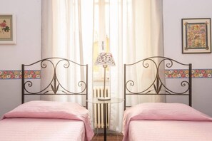 2 soverom og sengetøy