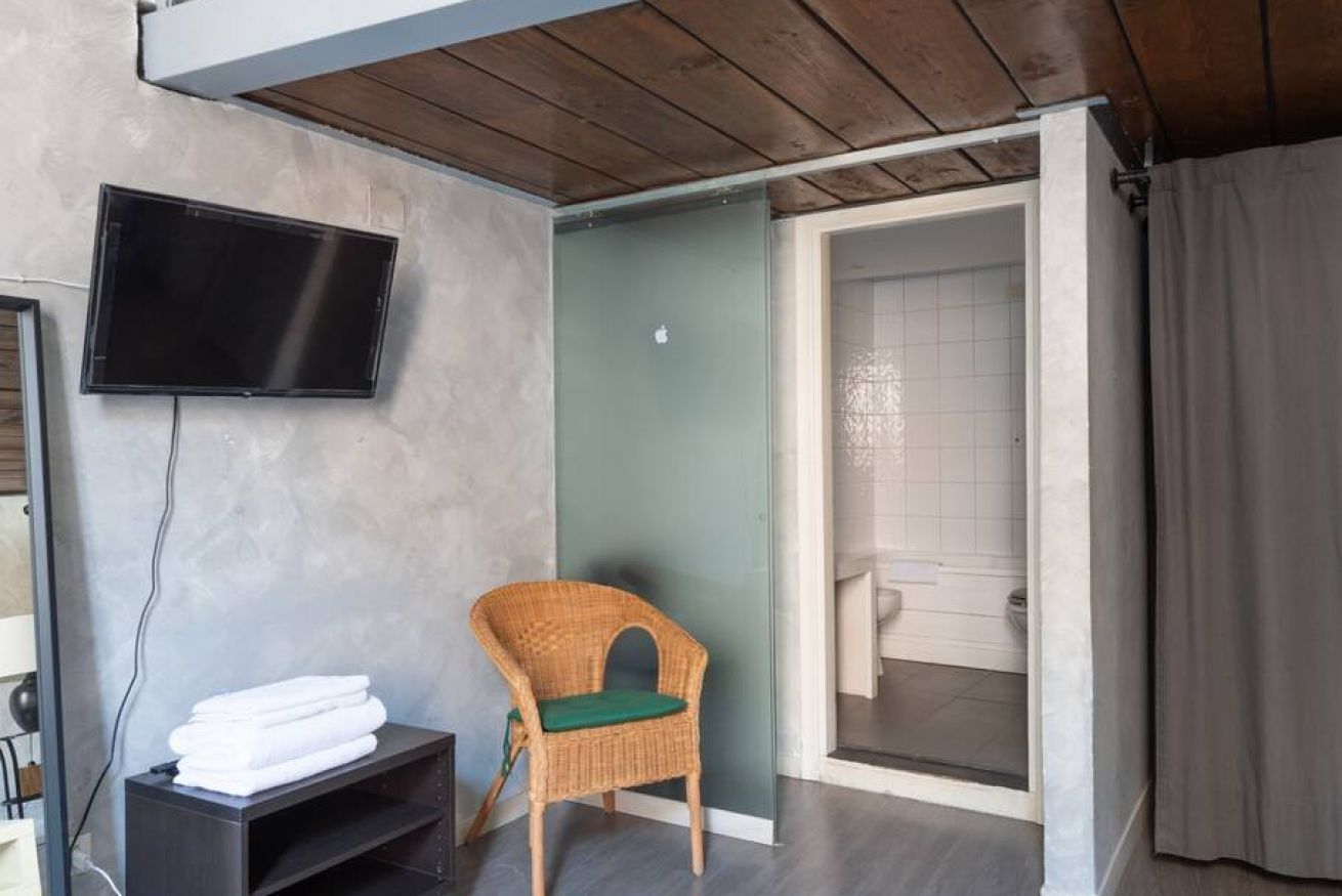 1 habitación, internet y ropa de cama 