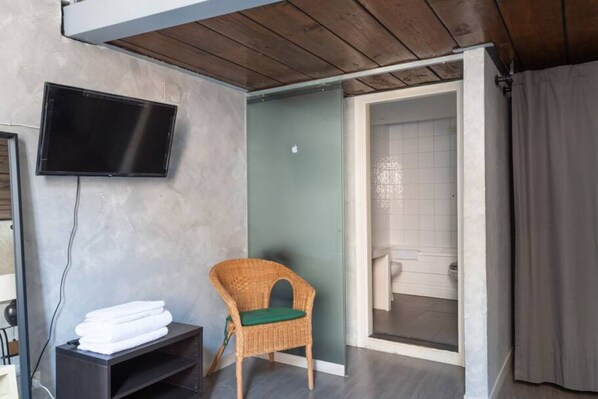 1 bedroom, Internet, bed sheets