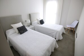 3 bedrooms, in-room safe, iron/ironing board, free WiFi