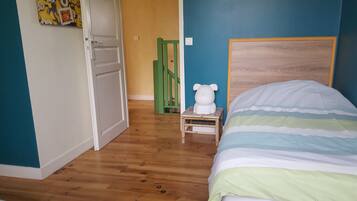 3 chambres, fer et planche Ă repasser, Wi-Fi gratuit, draps fournis