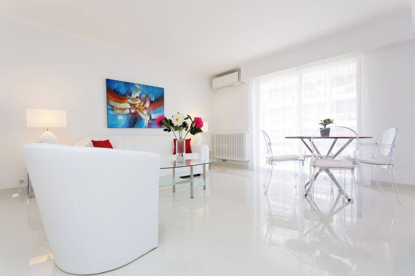 Televisión, oficina