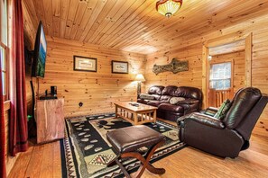 Smart TV, fireplace, video games, DVD player - Little Cove * Hot Tub* Infrared Sauna (Sevierville)
