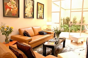 Living area - Prime Recoleta Newly Remodeled Safe & Secure (Buenos Aires)