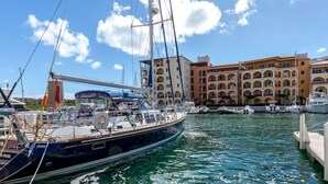 Pool - Condo Marina 360 (Lowlands)