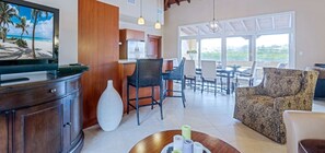 TV, DVD player - Condo Marina 360 (Lowlands)