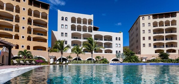 Pool - Condo Marina 360 (Lowlands)