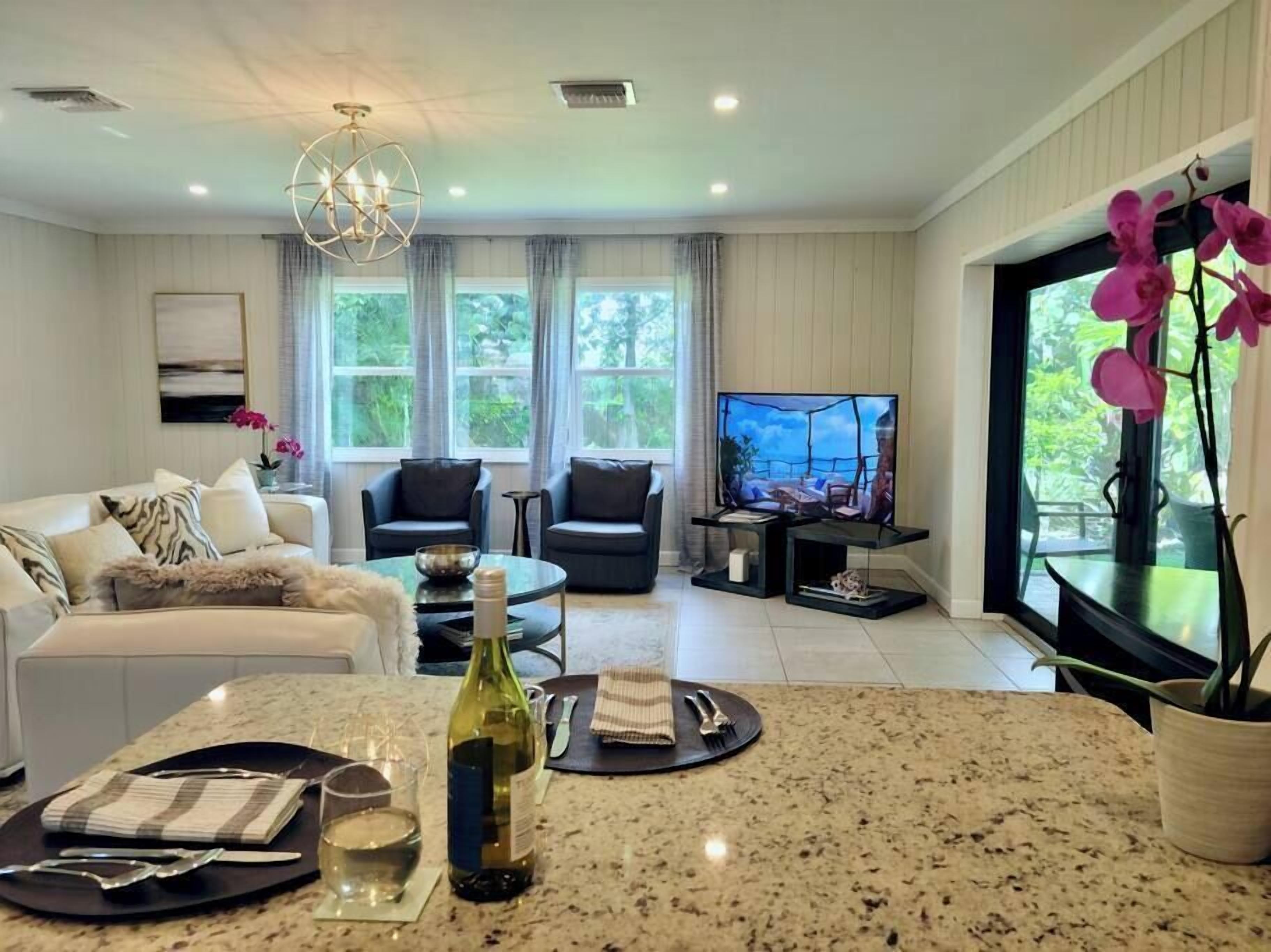 TV, stereo, offices