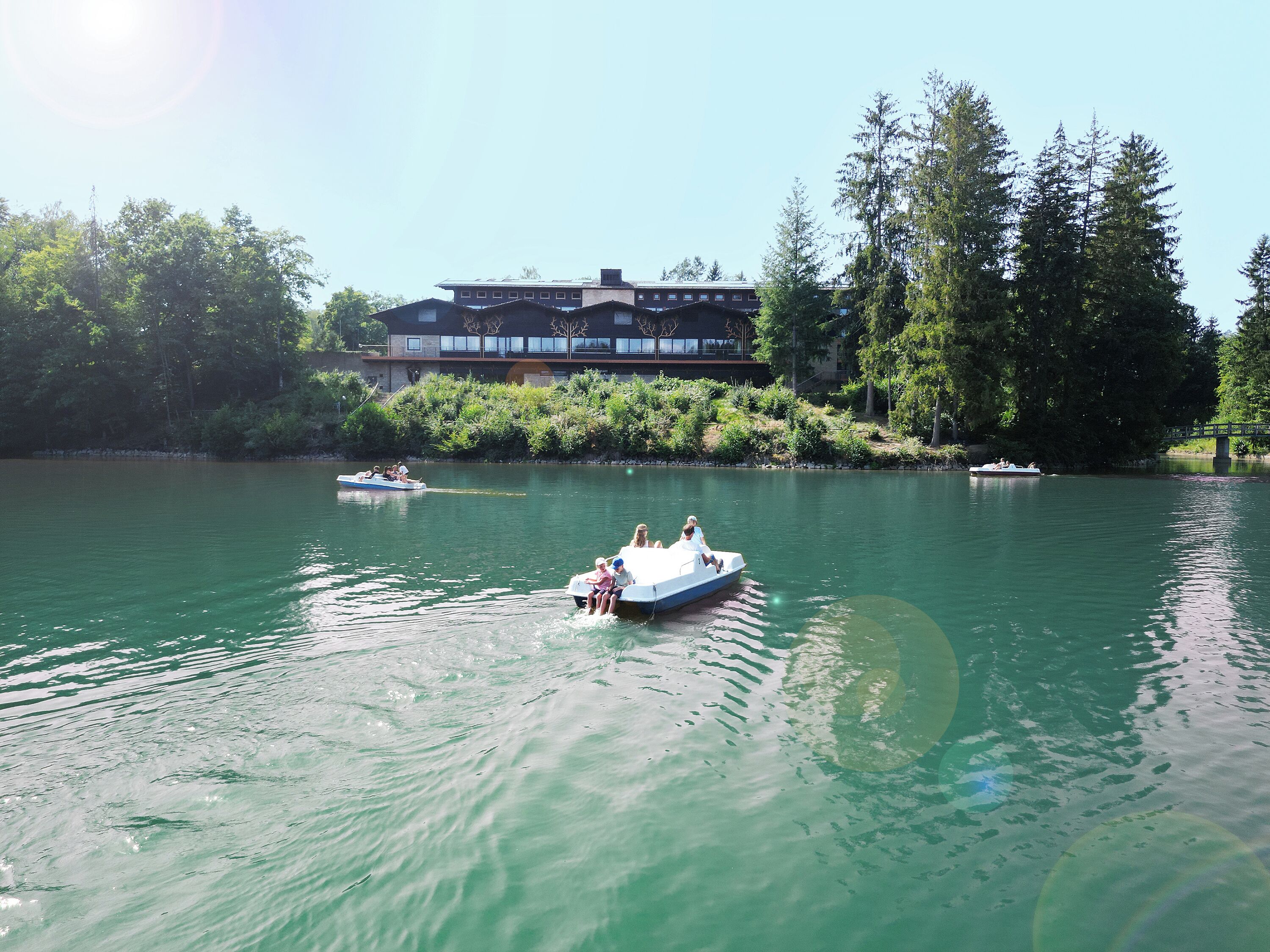 المنشأة من الخارج