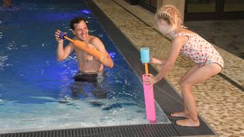 Una piscina techada