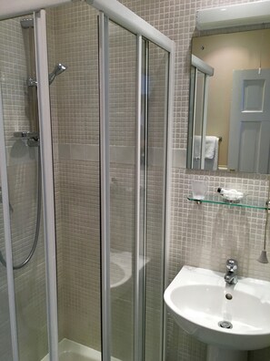Bathroom sink - Milka's (Oxford)