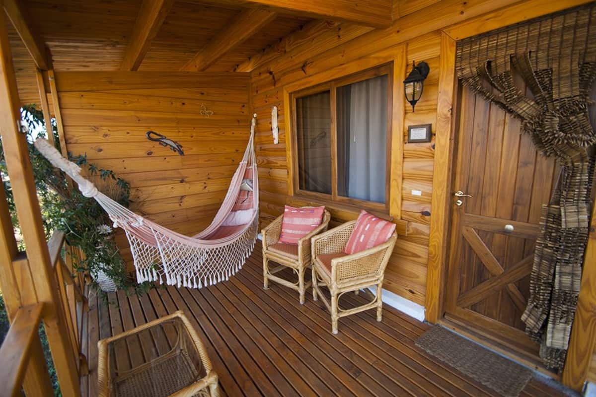 Classic Cabin, 1 Queen Bed, Non Smoking, Private Bathroom (Romantic Dreams CH) | Terrace/patio
