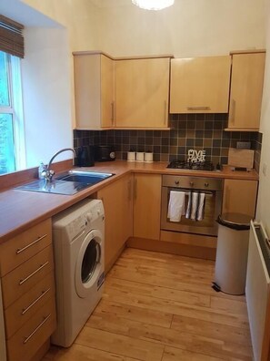 公寓, 2 间卧室 | 私人厨房 | 大冰箱、微波炉、烤箱、炉灶