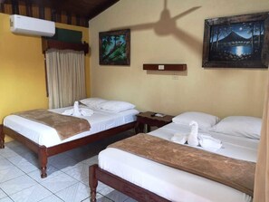 Superior Room, 1 King Bed, Non Smoking | Free WiFi, bed sheets, wheelchair access - Hotel Destinos Arenal (La Fortuna)
