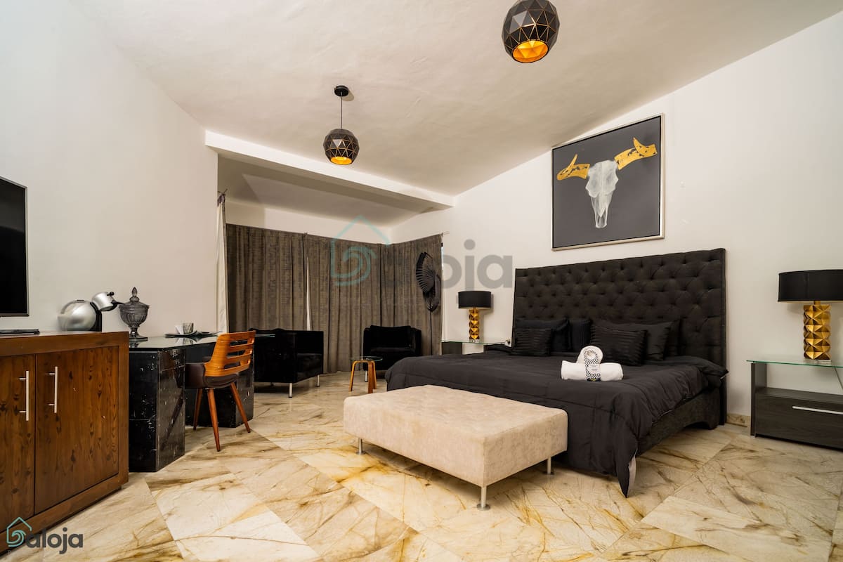 Black Diamond Suite