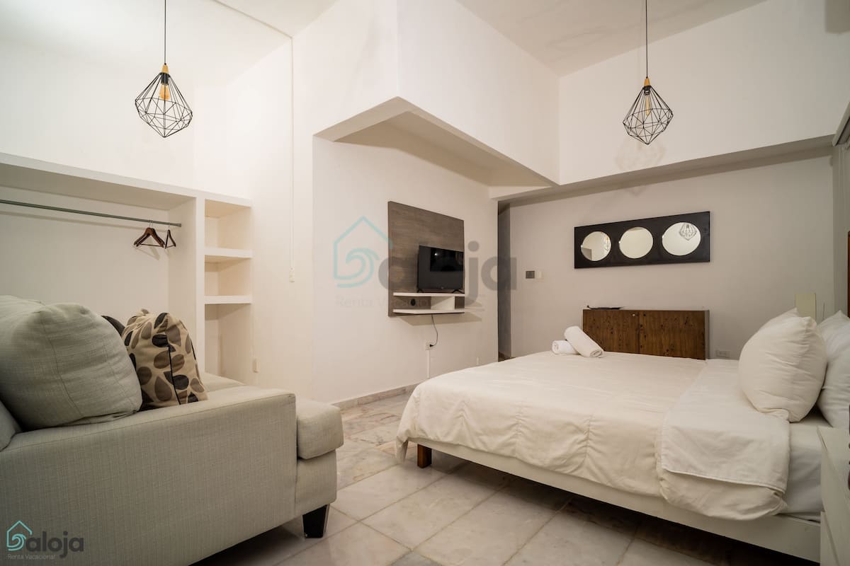 Citrine Suite