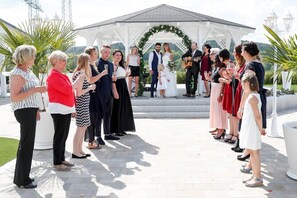 Espace de banquet à l’extérieur