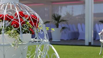 AuĂenbereich fĂŒr Bankette