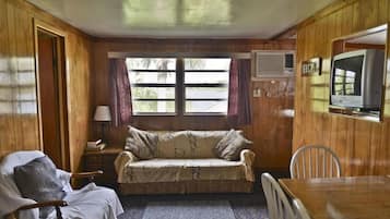 Quadruple Room, Non Smoking, Lake View | Living area