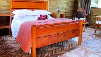 Chalé | Frigobar, cortinas blackout, ferros/tábuas de passar roupa