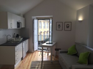 Studio, Balcony | Living room | LED TV - Apartments Center Alfama (Lisbon)