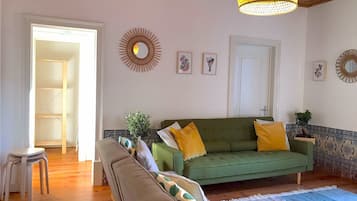 Superior Apartment, 3 Bedrooms | Living area