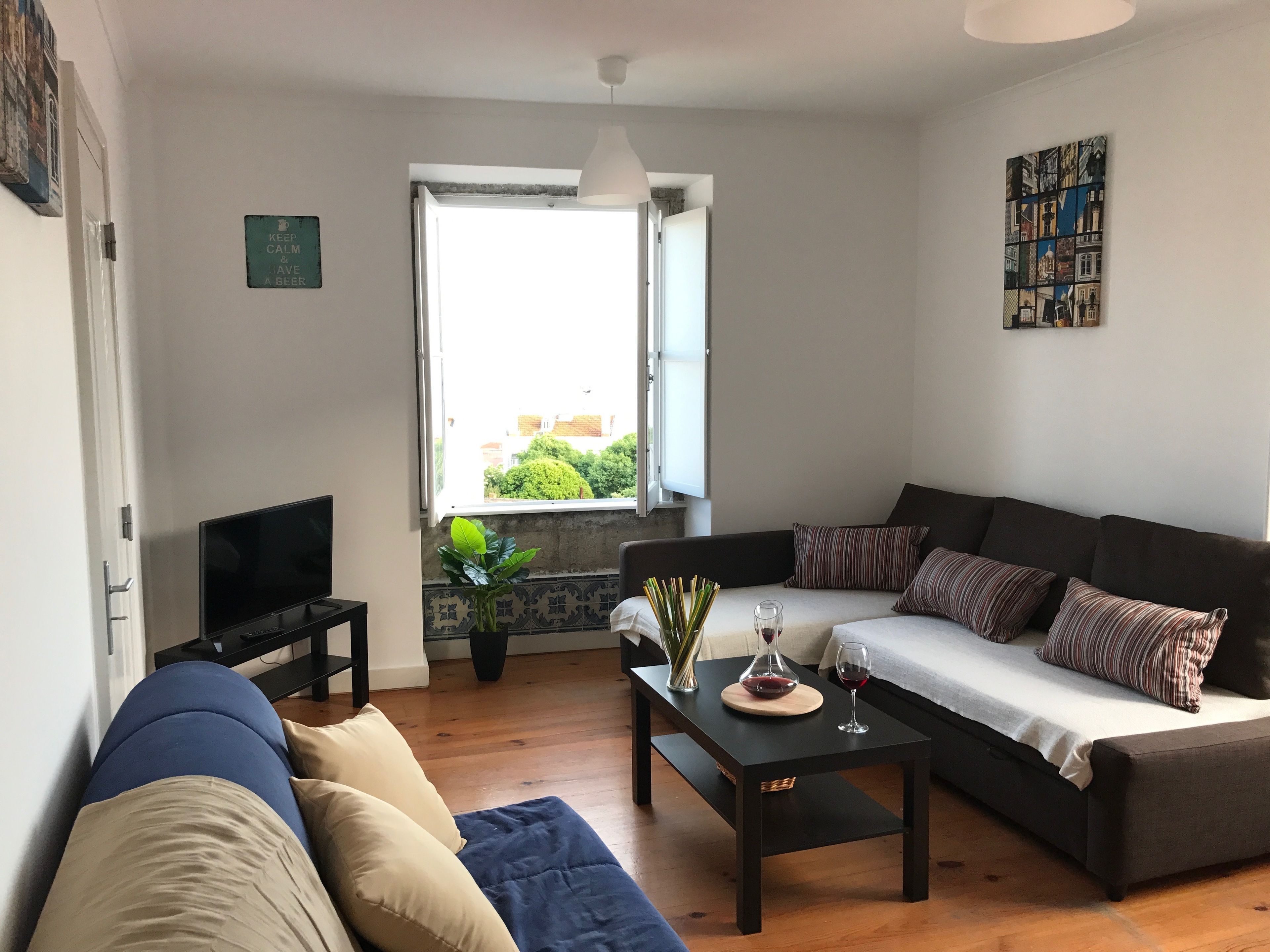 Apartment, 1 Bedroom, River View | Living room