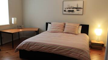 In-room safe, desk, iron/ironing board, free WiFi