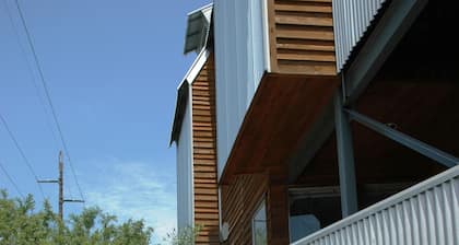 Modern B & B