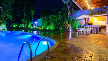 Piscine extérieure