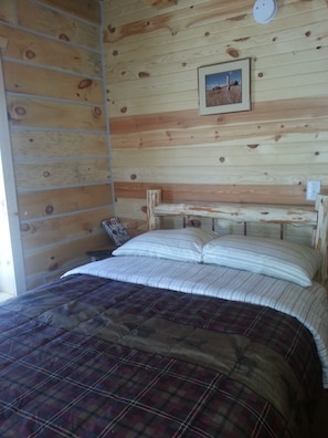 3 habitaciones y ropa de cama