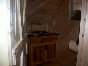 Combined shower/bathtub, soap