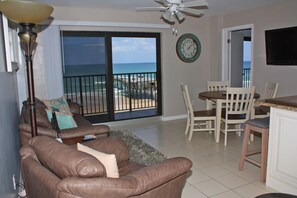 Smart TV - *Immaculate Ocean Front Condo w/great Rates at the Sunglow* in Daytona Beach  (Daytona Beach Shores)