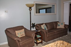 Smart TV - *Immaculate Ocean Front Condo w/great Rates at the Sunglow* in Daytona Beach  (Daytona Beach Shores)