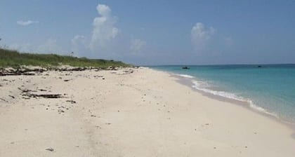 Sapodilly 1A en Buttonwood Reserve, Puerto del Gobernador, Eleuthera, Bahamas