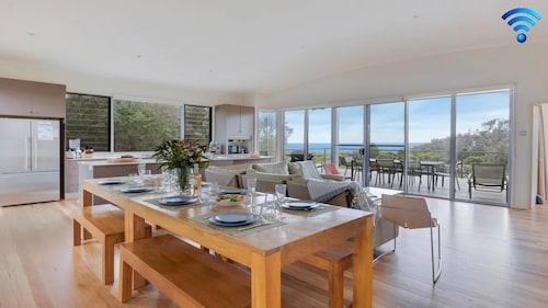 Aloha –  absolute beachfront house