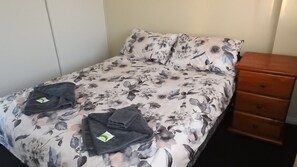 3 Schlafzimmer, Bügeleisen/Bügelbrett, Bettwäsche, Rollstuhlgeeignet